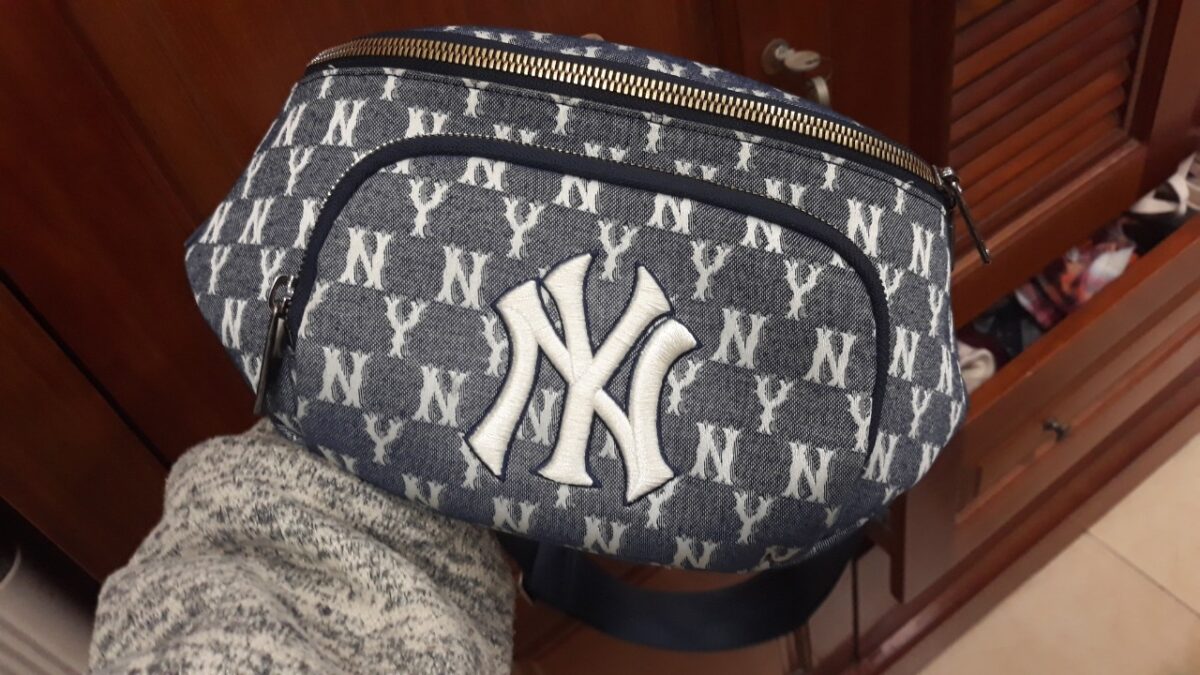 dịch vụ giặt túi đeo chéo mlb hip sack ny yankees