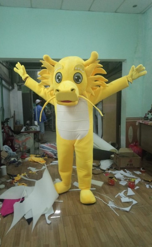 mascot rồng vàng