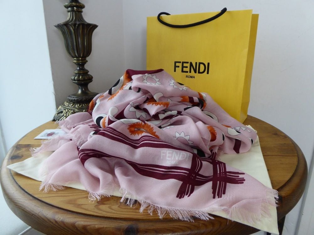 khăn fendi monster